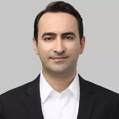 Portrait von Steuerberater Firat Erol