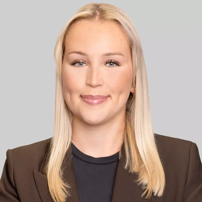 Portrait von Steuerberaterin Hannah Hartmann