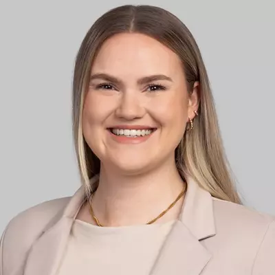 Portrait von Steuerberaterin Katrin Schwerfeld