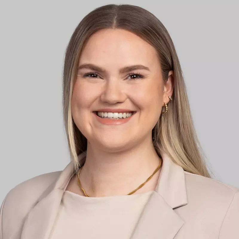 Portrait von Steuerberaterin Katrin Schwerfeld