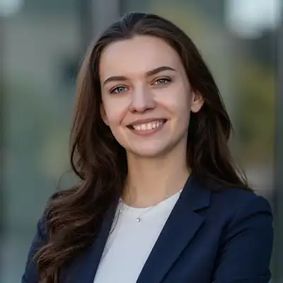 Portrait von Steuerberaterin Laura Pszolla