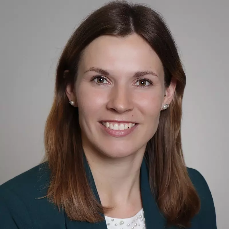 Portrait von Steuerberater Sabrina Kerbeck